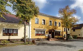 Hotel-Restaurant Alter Krug Kallinchen